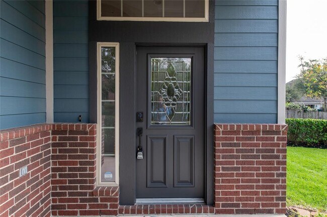 Building Photo - 79 Panterra Way