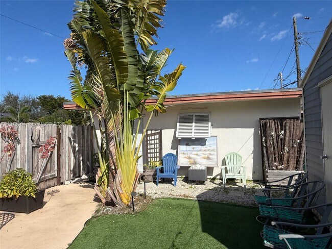 Foto del edificio - 1544 NW 4th Ave