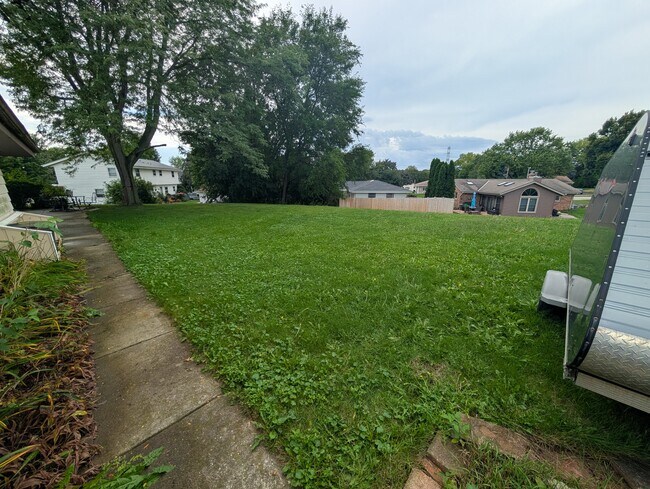 Building Photo - 1408 Fleetfoot Dr