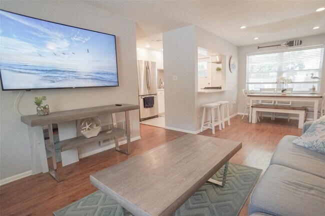 Foto del edificio - 1032 Hollywood Ave