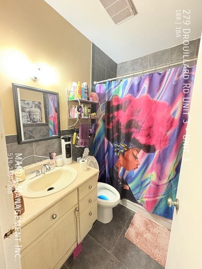 Photo du bâtiment - COZY 1 BED/1 BATH IN FORD CITY - PLUS HYDRO!