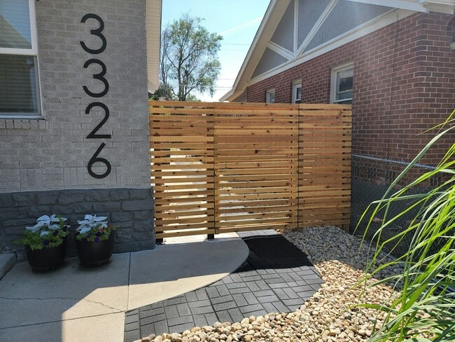 Building Photo - 3326 Steele St