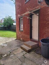 Building Photo - 422 W Orange St