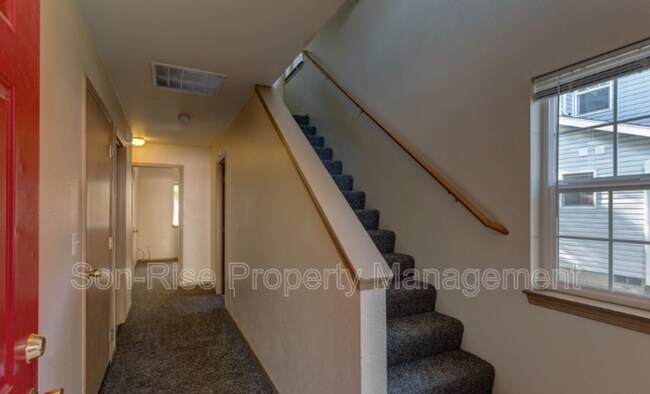 Building Photo - 1316 22nd St