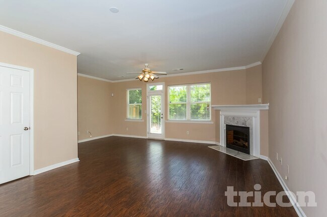 Foto del edificio - 3364 Estes Dr