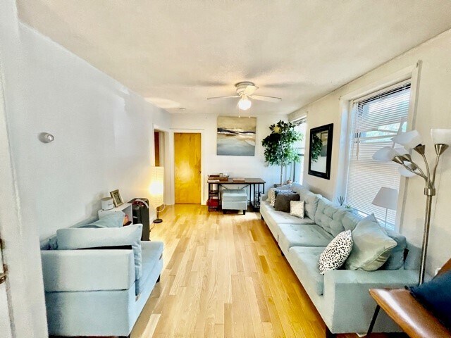 Foto del edificio - 436 Commercial Street