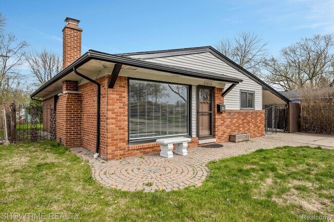 Foto del edificio - 31810 Briar Ln