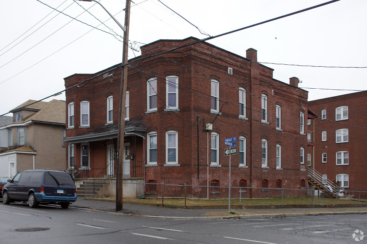 Building Photo - 1340-1342 Dwight St