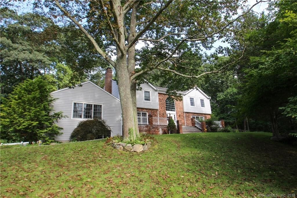 Primary Photo - 10 Tranquility Dr