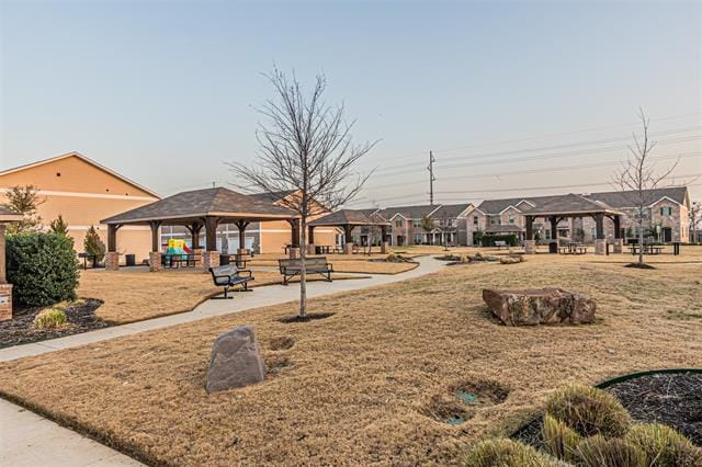 Building Photo - 2401 Davenport Dr