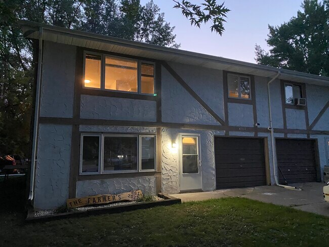 Building Photo - 6939 Centerville Rd