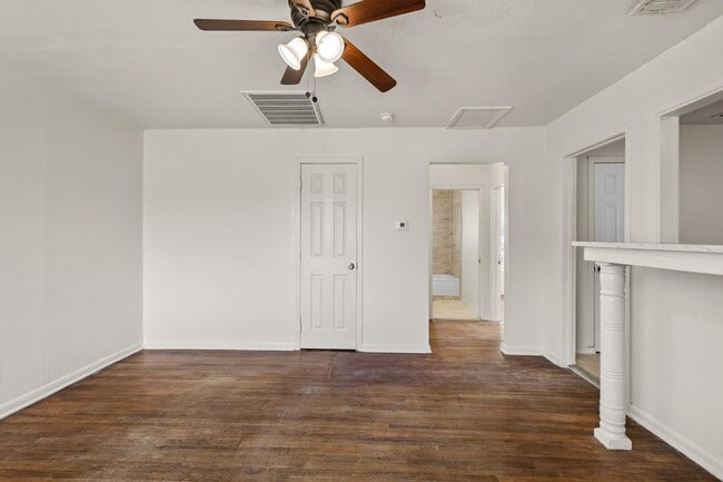 Photo - 759 Avondale Ave - Avondale - 757 Apartment