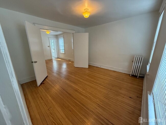 Building Photo - 115 N 3rd Ave