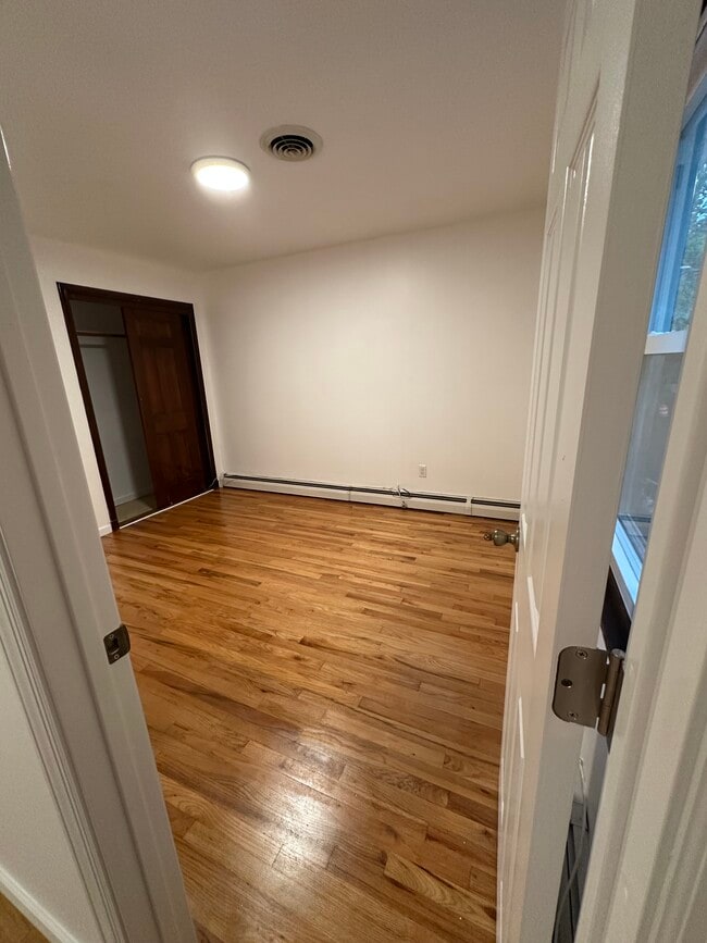 Foto del edificio - 42 Ridge Ct