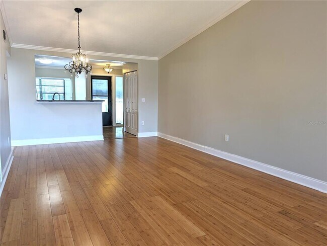 Foto del edificio - 5657 Summerside Ln