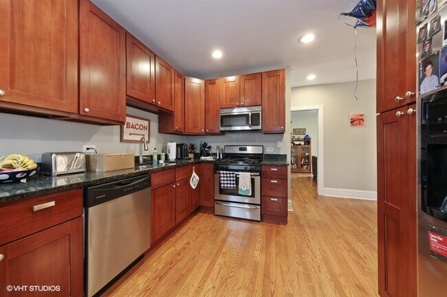 Foto del edificio - 621 Prairie Ave