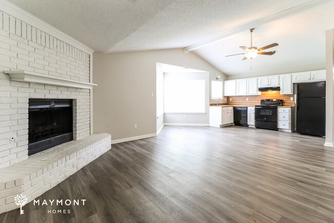 Building Photo - Four Bedroom Little Rock Home
