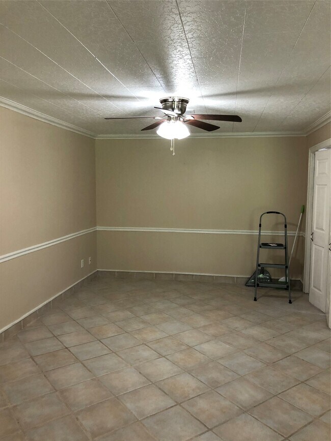 Foto del edificio - 13426 Conklin Ln