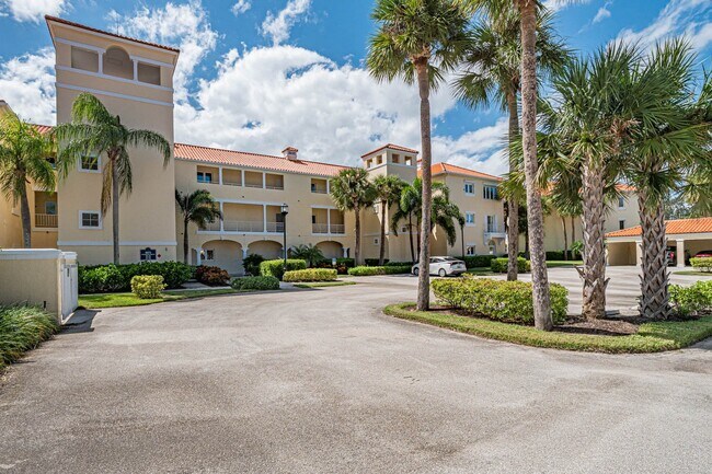 Building Photo - 5075 Harmony Cir