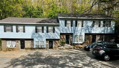 Building Photo - 2942 Spruce Cir