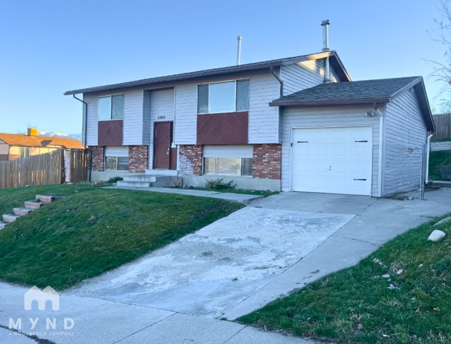 Building Photo - 5269 Lewis Clark Dr