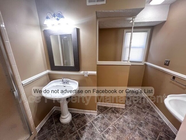 Foto del edificio - 5429 Thompson Cir