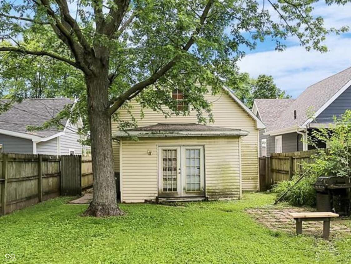 Foto del edificio - 1330 E Naomi St