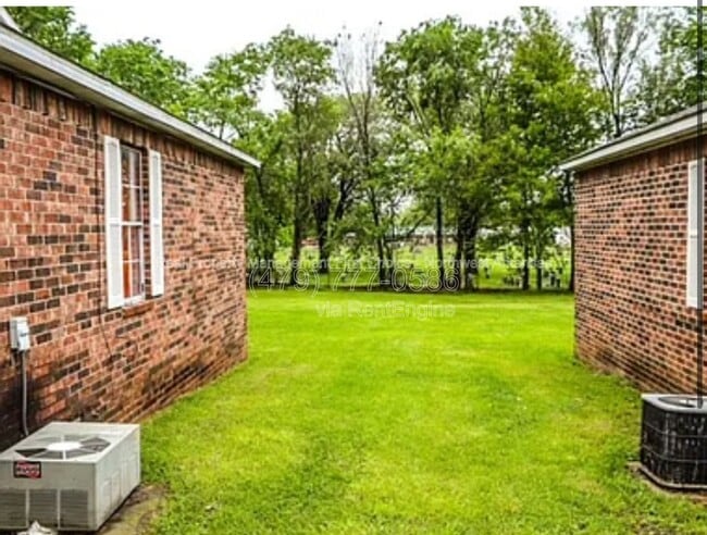 Photo - 205 W Parks St Townhome