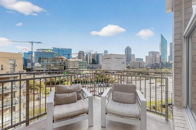 Foto del edificio - 2323 N Houston St