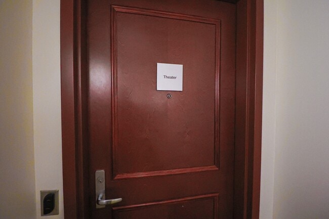 Building Photo - 234 Rideau St