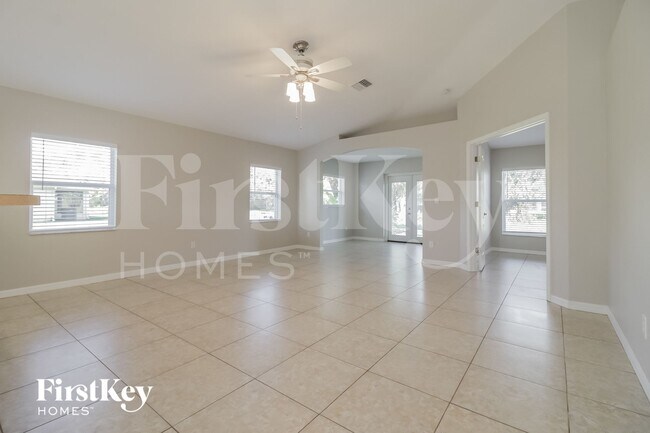 Foto del edificio - 1319 Macon Dr