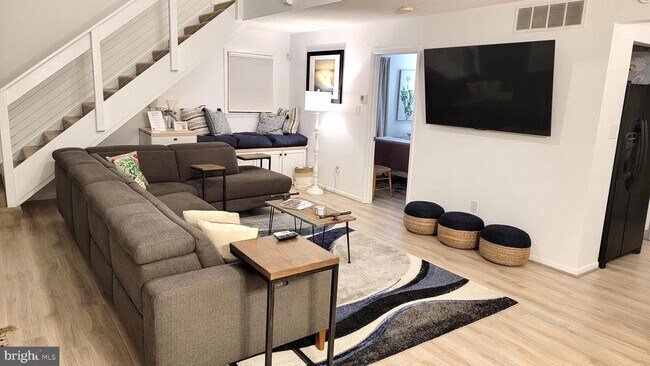 Foto del edificio - 33179 Woodland Ct S