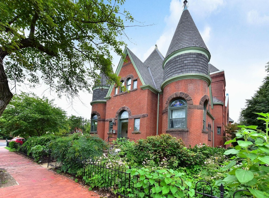 Foto principal - 350 9th St SE