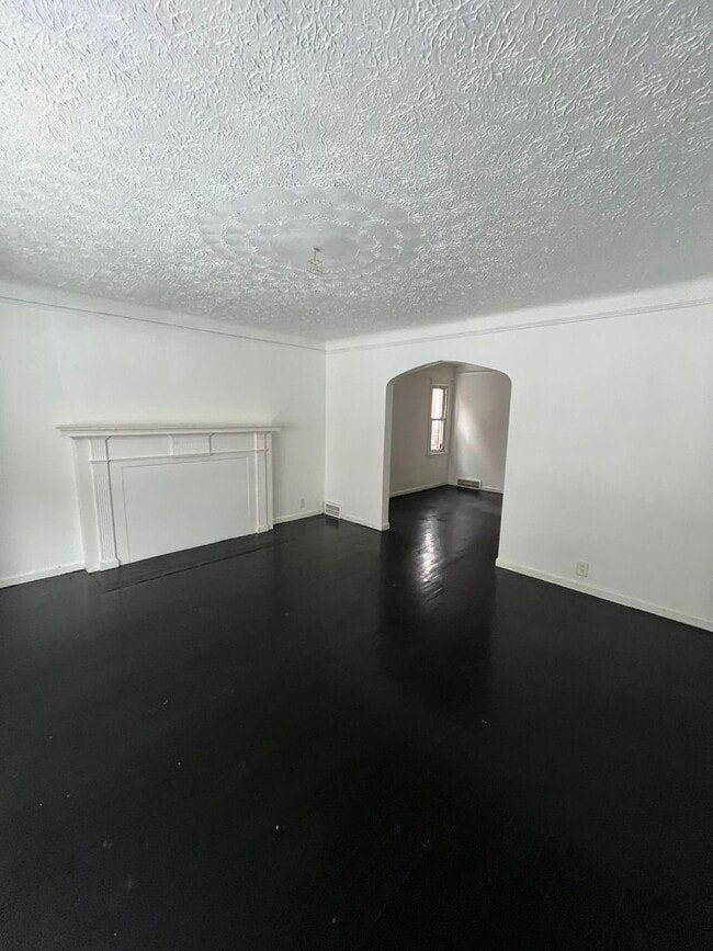 Foto del edificio - 17410 Mendota St