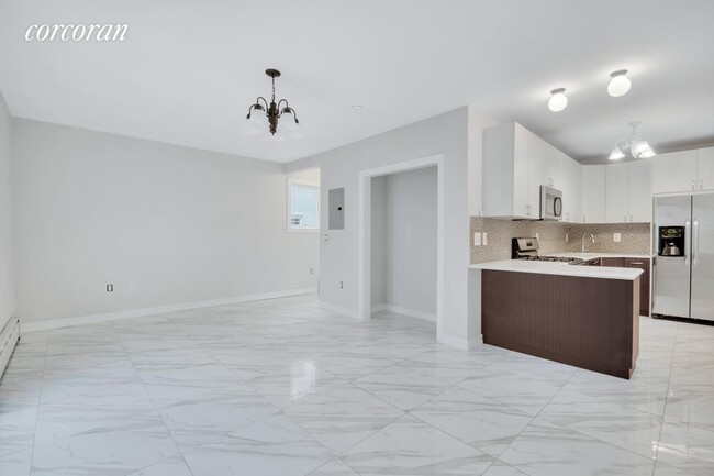 Foto del edificio - 1756 E 19th St