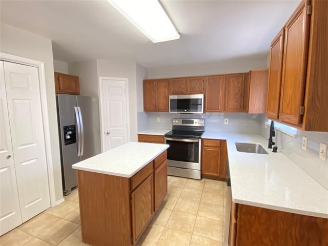 Foto del edificio - 1535 Collin Dr