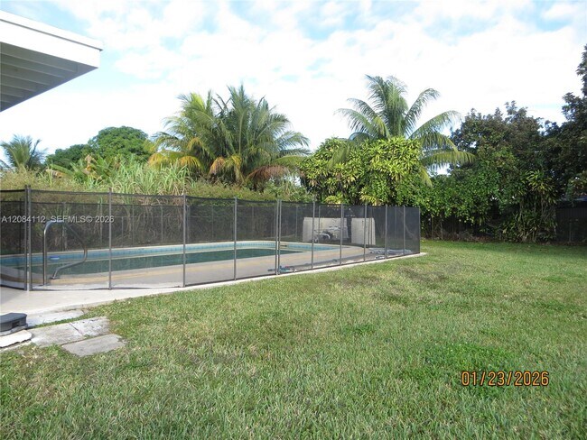 Foto del edificio - 7435 SW 22nd St
