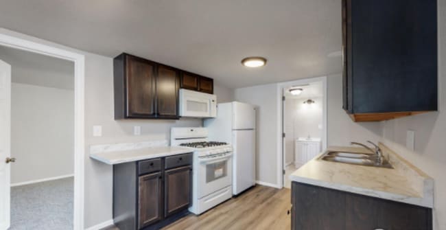 Foto del edificio - Brand NEW everything! Stunning 2 bedroom h...