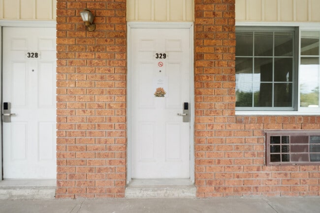 Building Photo - The Terrace on Lundy's