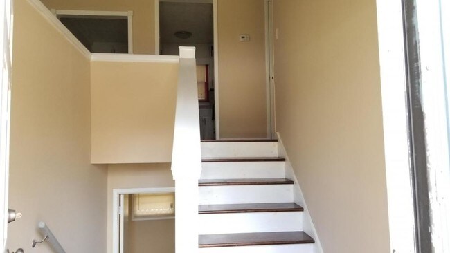 Foto del edificio - 7545 Pembrook Ct