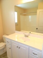 Building Photo - 498 Sebastian Dr