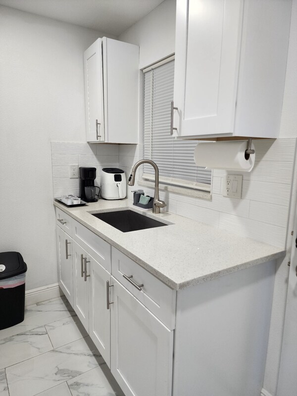 Foto del edificio - 3202 River Cove Dr