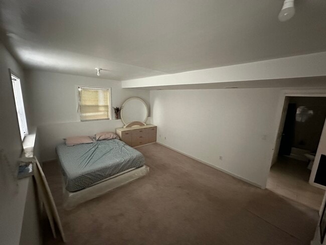 Building Photo - 4438 Morningside Dr SE