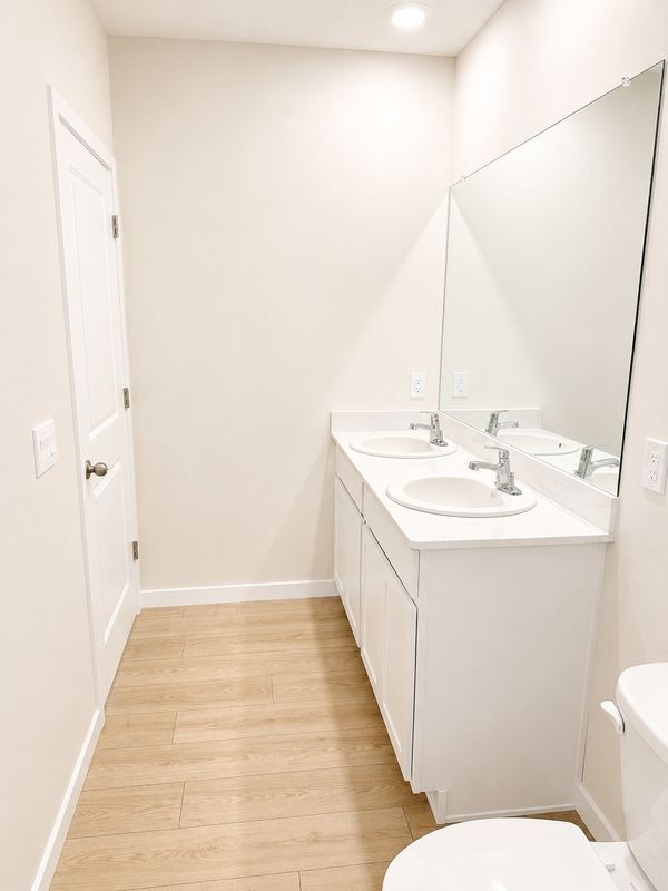 Foto del edificio - 8201 Everly Preserve Dr