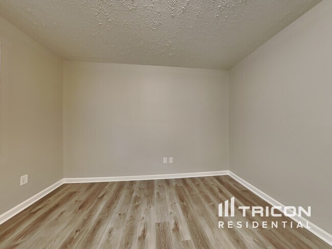 Building Photo - 80 Windsong Court Stockbridge GA