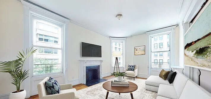 Primary Photo - 26 E 91st St