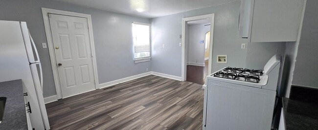 Foto del edificio - 818 Coolidge St