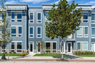 Building Photo - 201 Sunset Ave