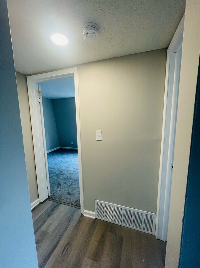 Building Photo - 624 Wagon Wheel Trail E