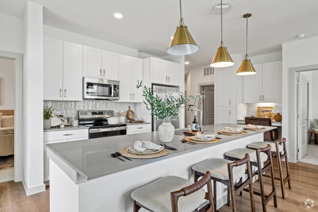 2BR, 2BA - 1,104SF - Kitchen - The Merriman